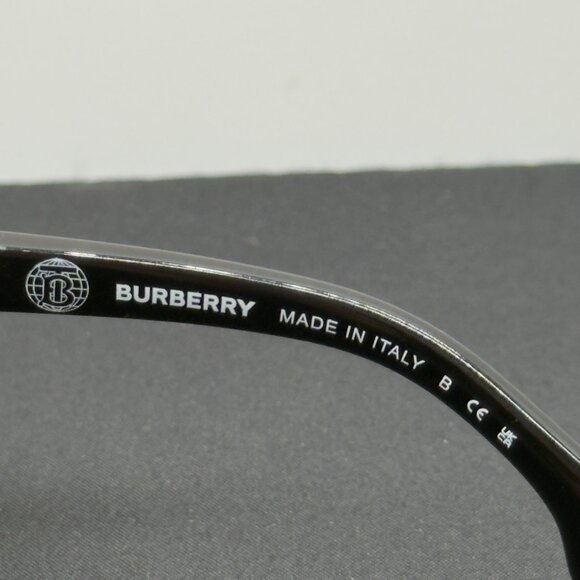 Burberry Sunglasses B 4372U 3001/8G Polished Black Grey Gradient Lens Gold Logo - Picture 6 of 11
